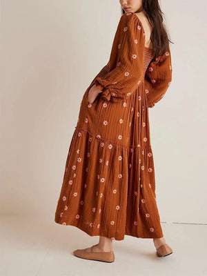 Robe Longue Bohème Trapèze à Volants et Fleurs Brodées - Robe GoHappy