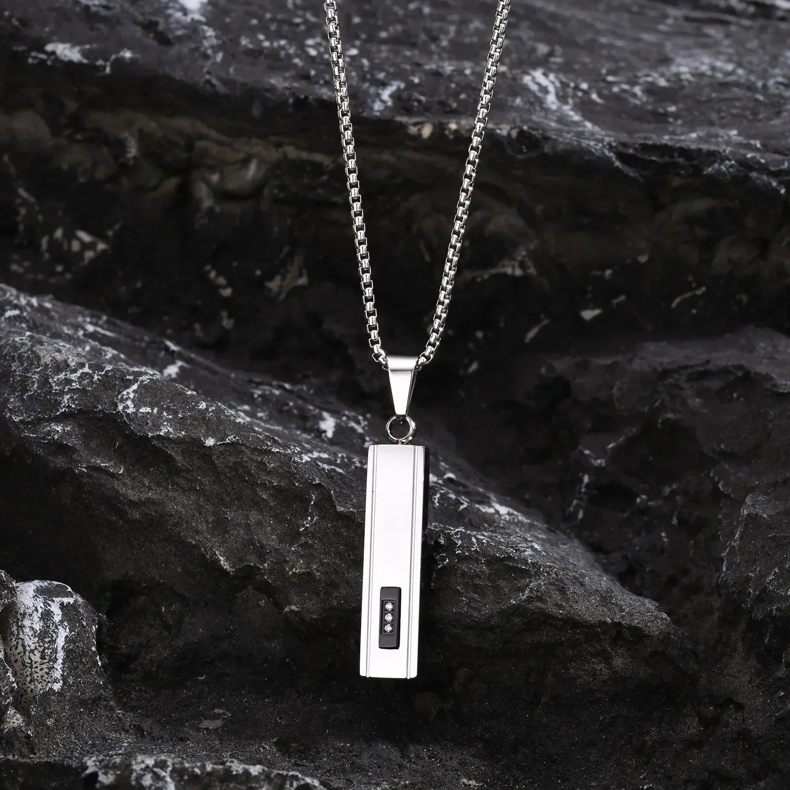 Collier Homme Acier Barre Minimaliste Géométrique Style Épuré - collier homme GoHappy