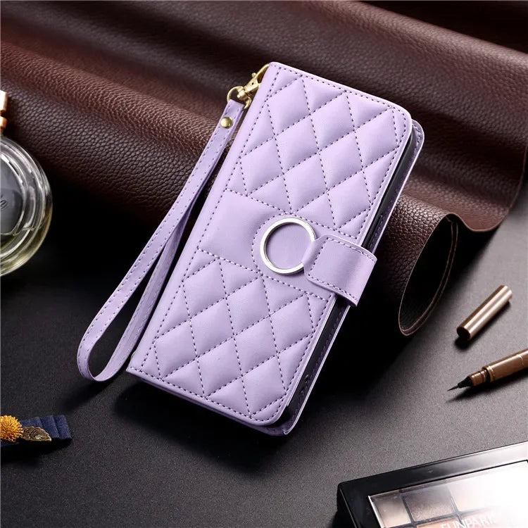 étui de téléphone portable violet matelassé avec anneau métallique accessoire mode GoHappy.fr