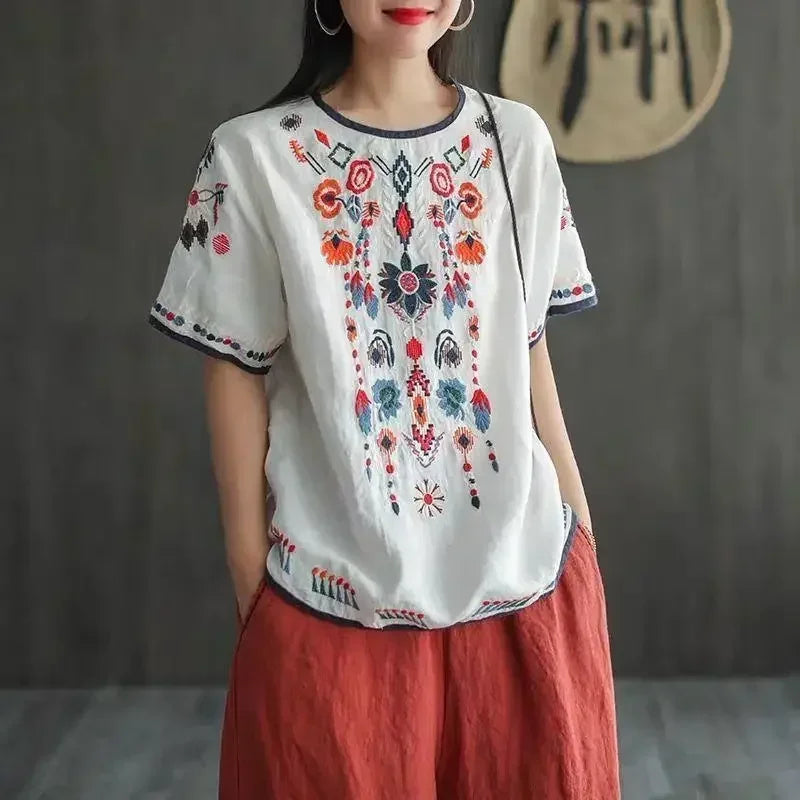 Haut bohème ethnique brodé en coton lin - t-shirt femme GoHappy