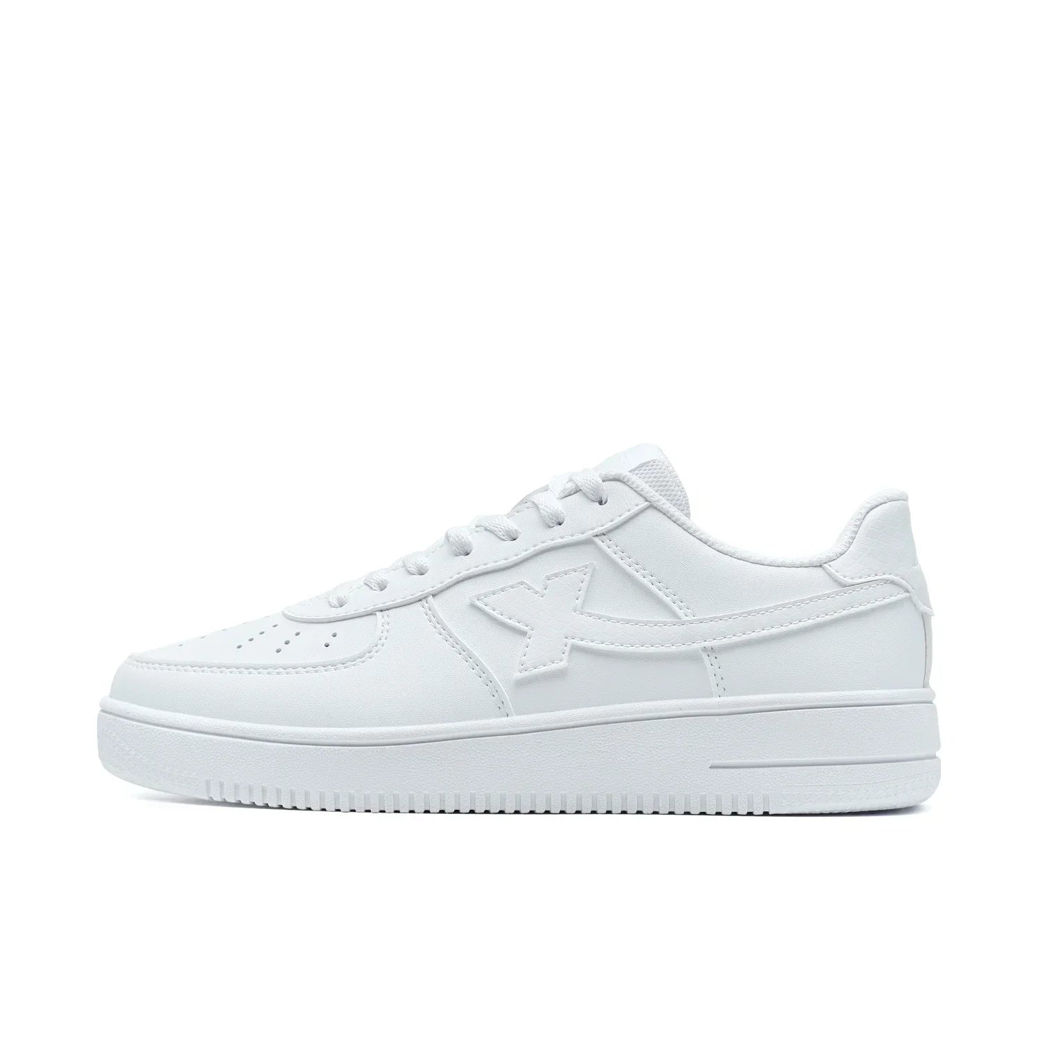 baskets blanches femme cuir minimaliste semelle épaisse tendance urbaine GoHappy.fr