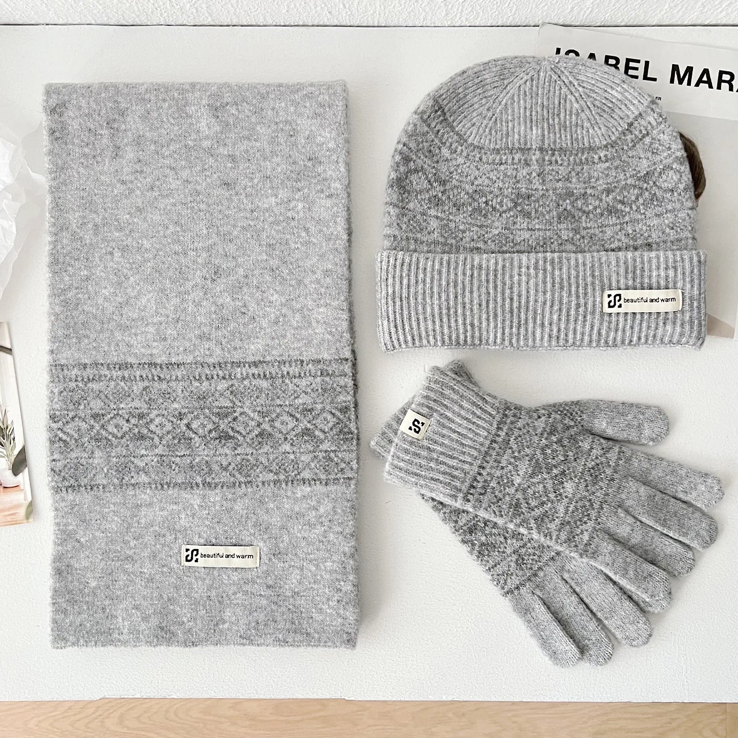 Ensemble Hiver Femme 3 Pièces Écharpe Bonnet Gants Laine Doux