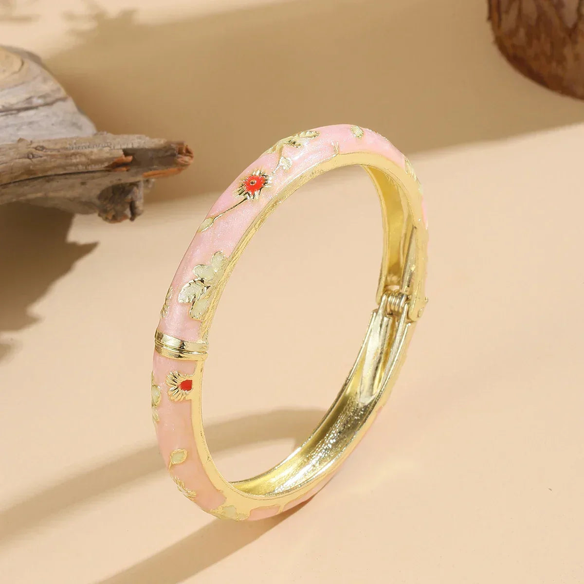 Capri Email bracelet jonc fleuri cloisonné doré - bracelet femme GoHappy