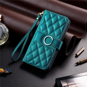 étui portefeuille téléphone cuir matelassé bleu canard avec dragonne GoHappy.fr