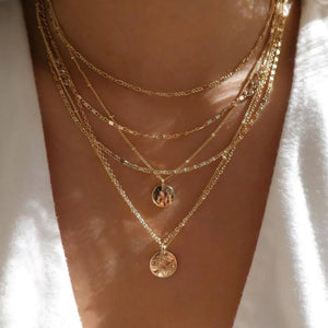 GoHappy France, collier femme Bohème Solaire Céleste · Double médaille, alliage de zinc, composition portée au décolleté