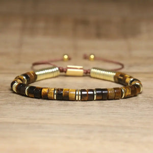 GoHappy France, bracelet ajustable Terra Libre Miel Tigré · Doré, perles minérales sur cordon noué, vue de face