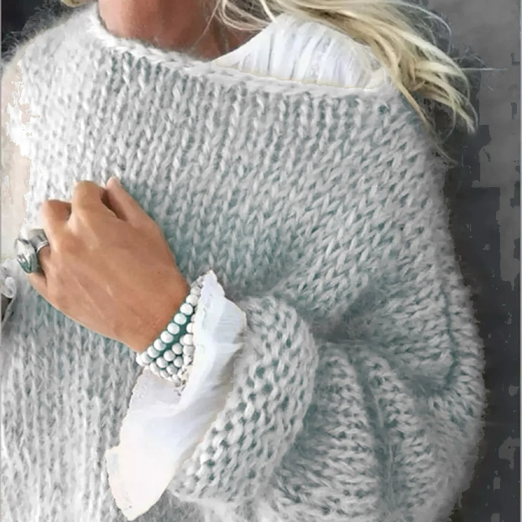 Pull femme Mila gris perle maille duveteuse manches longues encolure ronde GoHappy France