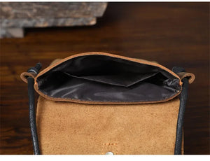 sac banane en daim marron style vintage bohème GoHappy
