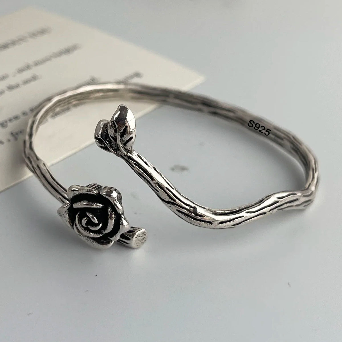 Bracelet jonc femme Jardin Vintage Rose Libre argent 925 motif en relief GoHappy France