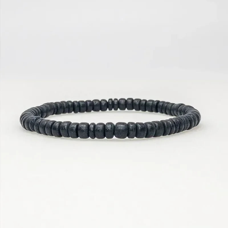 GoHappy France, Coast Vibes Nuit · Bracelet noir, bracelets à perles esprit surf, vue rapprochée