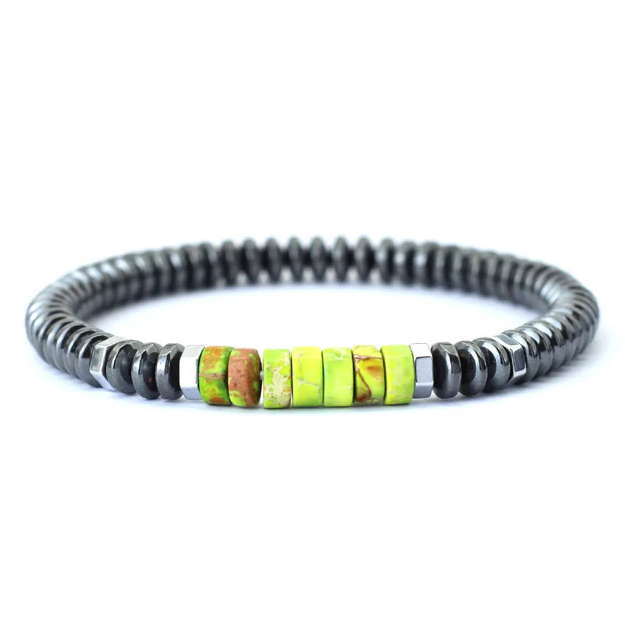 GoHappy France, bracelet unisexe Mineral Pulse Vert Lime, perles d’hématite anthracite, centre en pierre colorée, vue de face