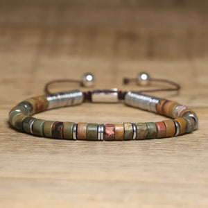 GoHappy France, bracelet ajustable Terra Libre Terre Mosaïque · Argenté, perles minérales sur cordon noué, vue de face