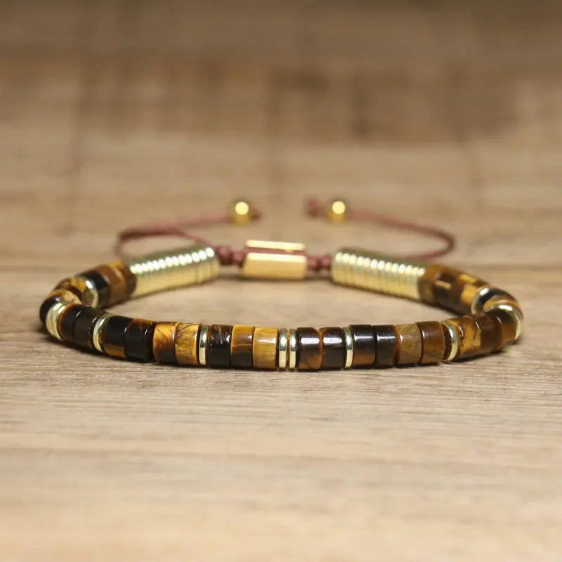 GoHappy France, bracelet ajustable Terra Libre Miel Tigré · Doré, perles minérales sur cordon noué, vue de face