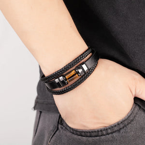 Bracelet Urban Stone multirang porté au poignet