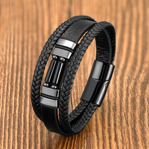 Bracelet Urban Stone multirang noir, vue du modèle 1